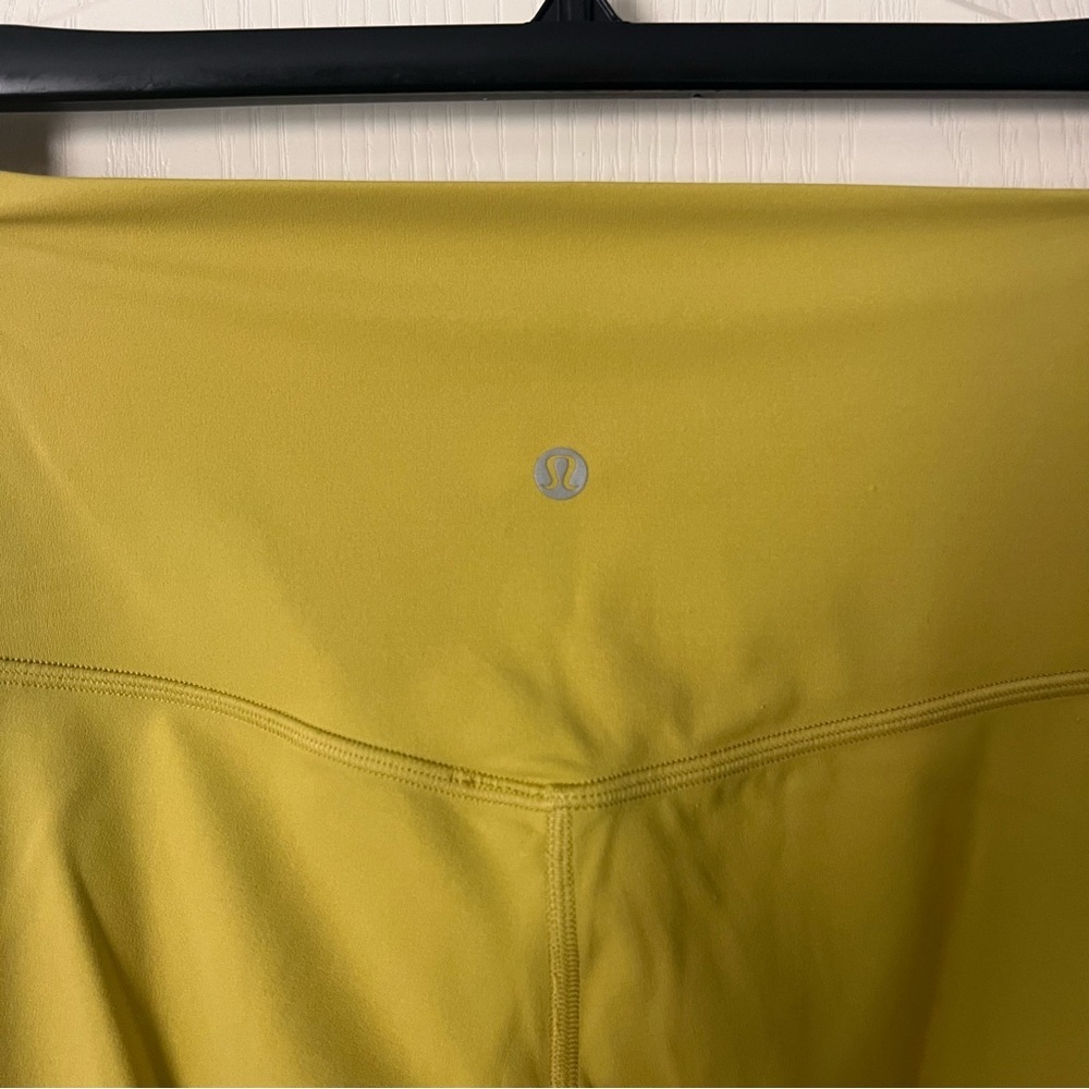 Lululemon Align High Rise 25”, Yellow Pear, size 6 - Picture 5 of 11